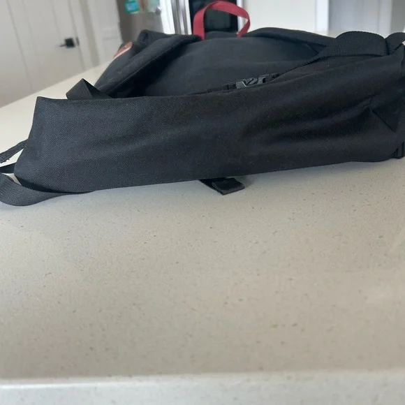 Patagonia Leinenkugel’s Arbor Pack Black Backpack with Brown Accents - Picture 7 of 7